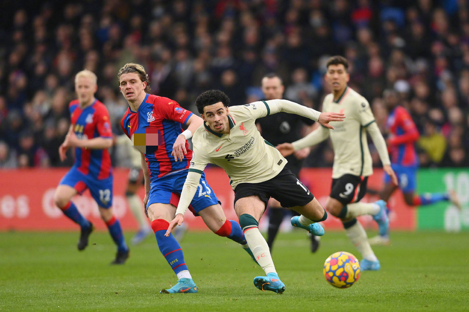 客场比赛中 客场比赛中